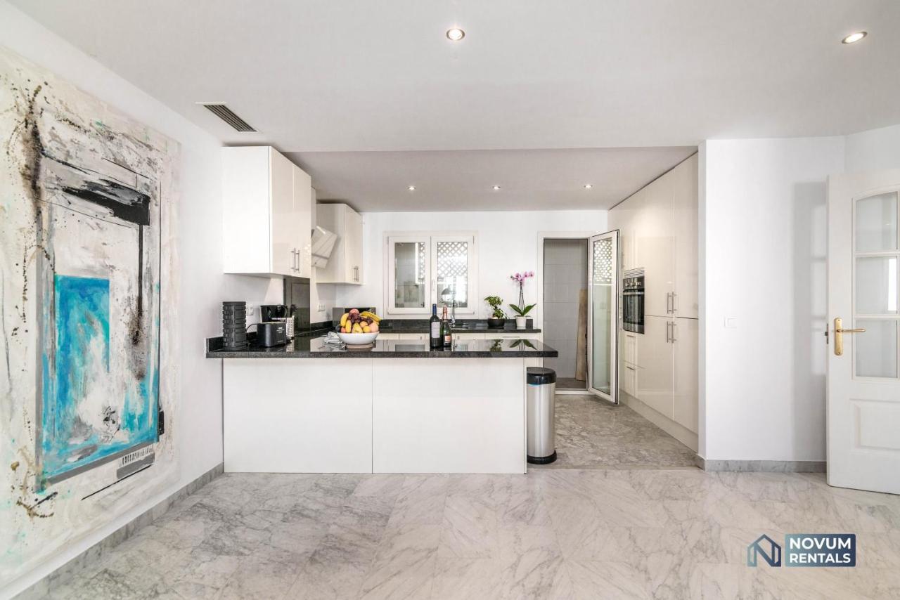 Puerto Banus Finest 2-Bdrm Apt - 50 Metres To Beach 마르베야 외부 사진